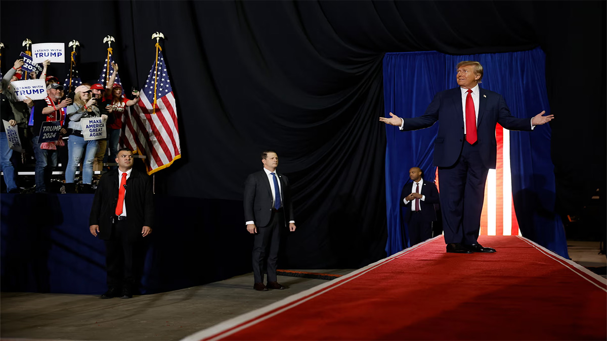 ট্রাম্পের সমাবেশ থেকে বের করে দেয়া হলো রিপাবলিকান সমর্থককে