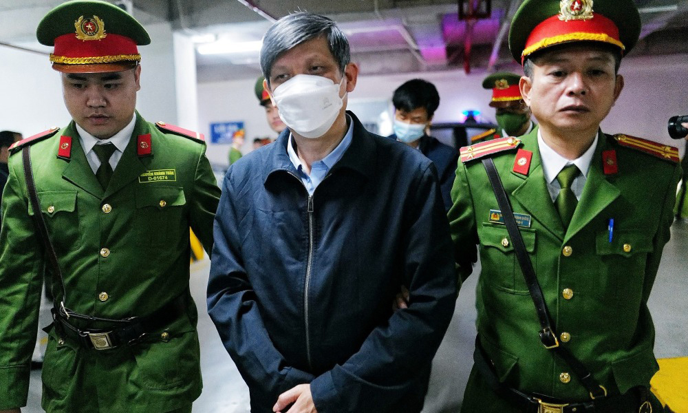 করোনার সময় দুর্নীতির অভিযোগে ভিয়েতনামের সাবেক দুই মন্ত্রীর কারাদণ্ড