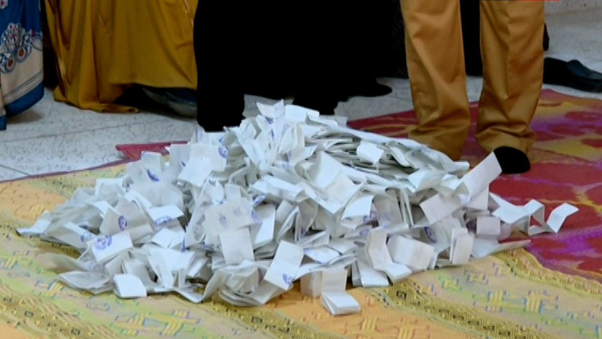 ভোটগ্রহণ শেষ, চলছে গণনা