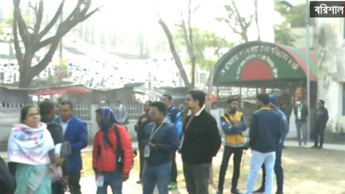 শুরু হয়েছে ভোটগ্রহণ, ভোটার উপস্থিতি কেমন?