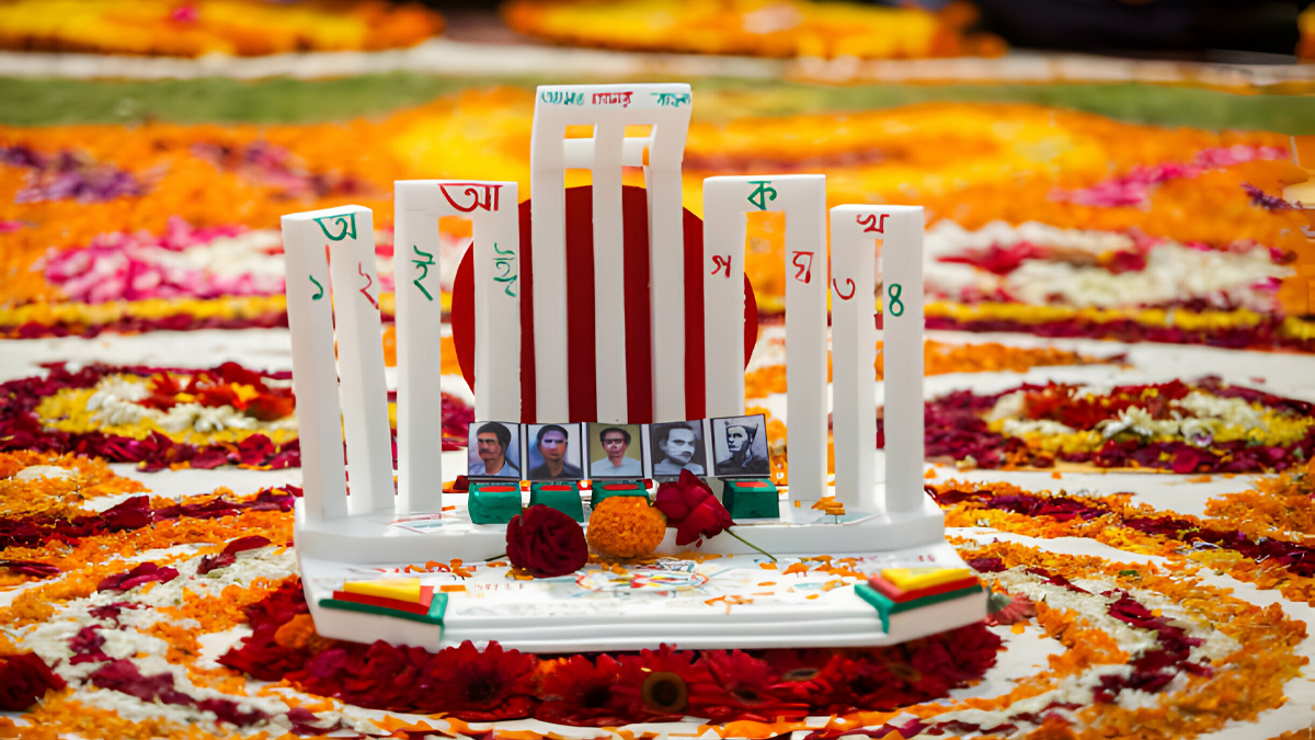 ঢাকাসহ সারাদেশে যথাযোগ্য মর্যাদায় পালিত হচ্ছে একুশে ফেব্রুয়ারি