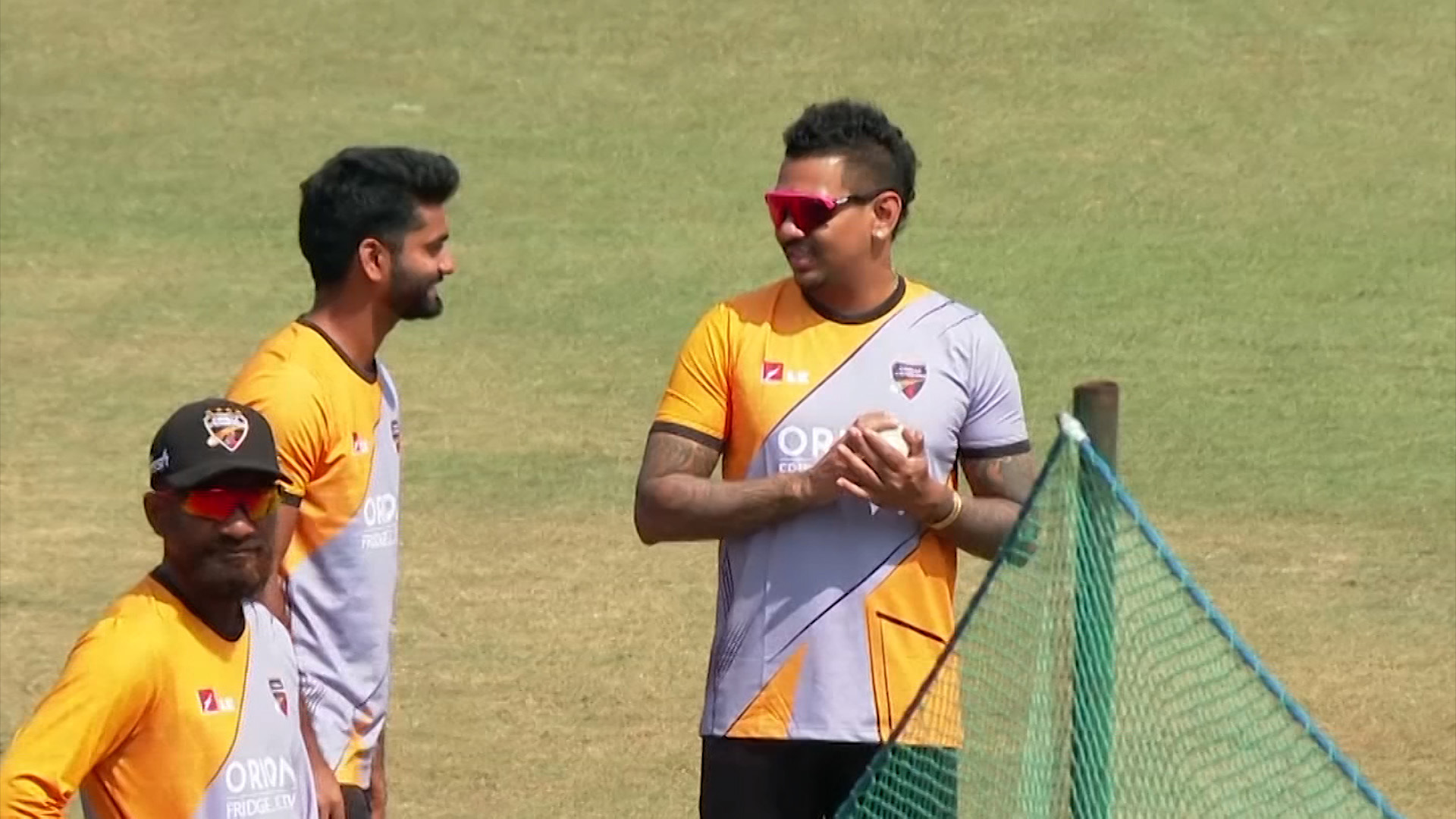 নারিনের মতো বৈচিত্র রয়েছে আলিসের বোলিংয়ে