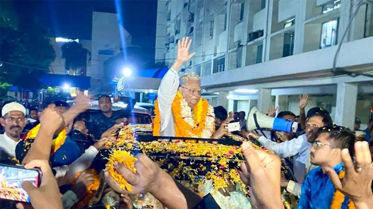 জামিনে কারামুক্ত হলেন সাবেক স্বরাষ্ট্রমন্ত্রী আলতাফ হোসেন