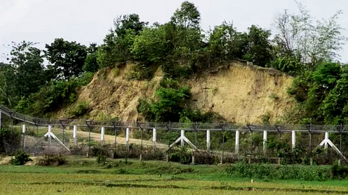 মিয়ানমার সেনা-বিজিপির আরও ১৮ সদস্য পালিয়ে বাংলাদেশে