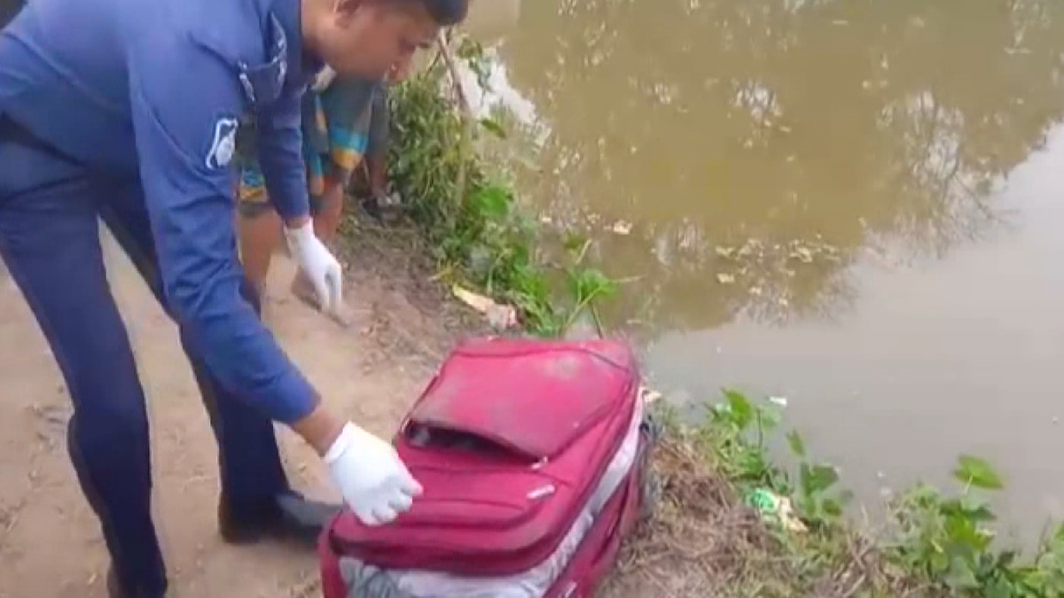 ব্রিফকেসে মিললো মাথা-পা বিহীন নারীর মরদেহ