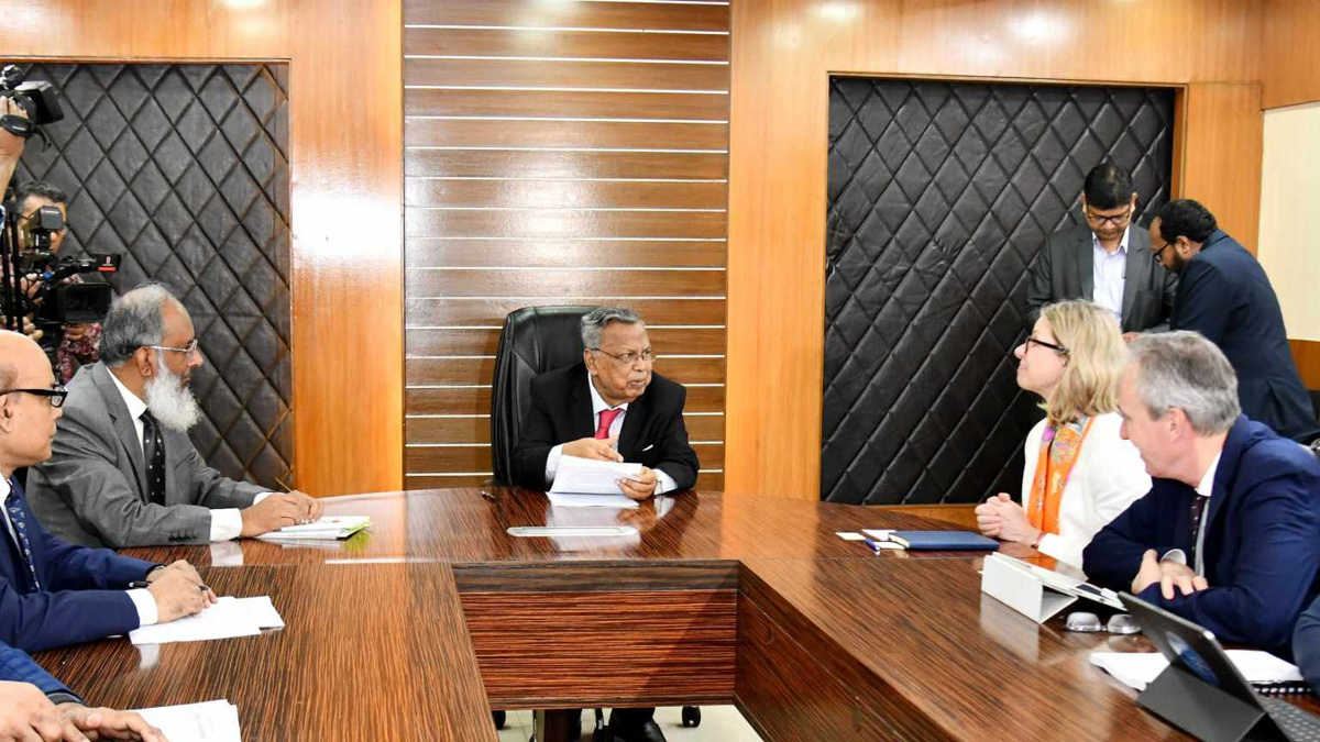 মূল্যস্ফীতি রাতারাতি কমবে না: অর্থমন্ত্রী