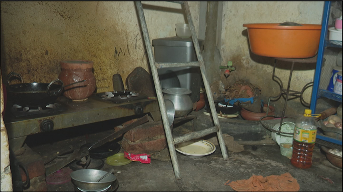 শাহজাহানপুরে গ্যাস লিকেজ, ‘তিতাস’কে দায়ী করছেন এলাকাবাসী