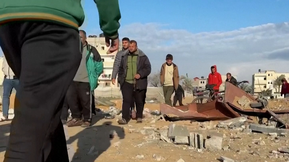 জিম্মিদের মুক্তি দিতে হামাসকে ইসরায়েলের ডেডলাইন