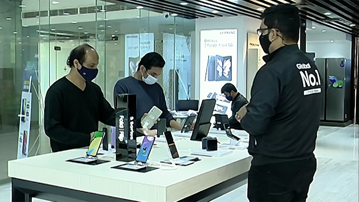 আশঙ্কাজনক হারে কমছে হ্যান্ডসেট বিক্রি