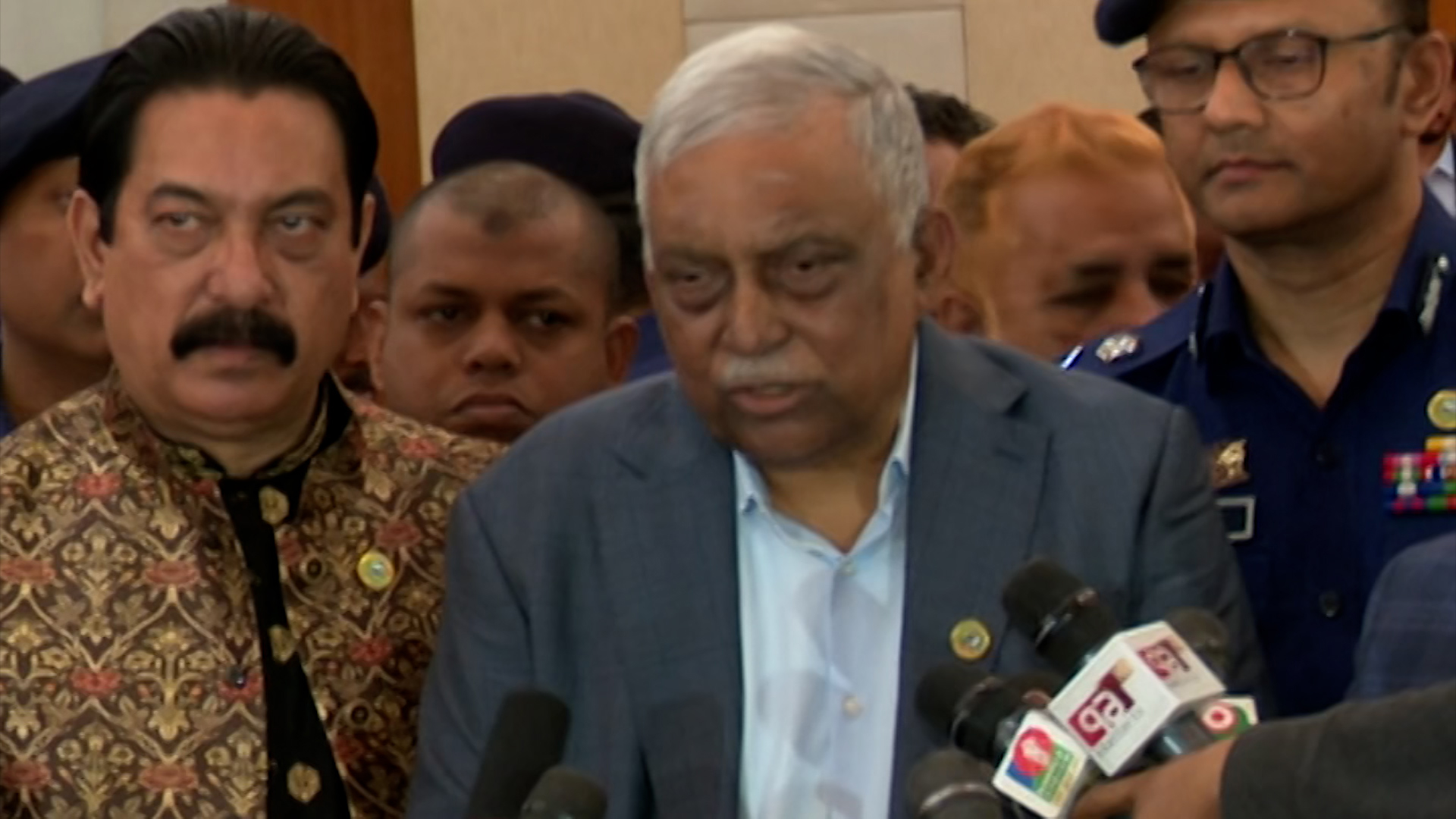 মিয়ানমারের সঙ্গে বাংলাদেশের ঝামেলা নেই: স্বরাষ্ট্রমন্ত্রী