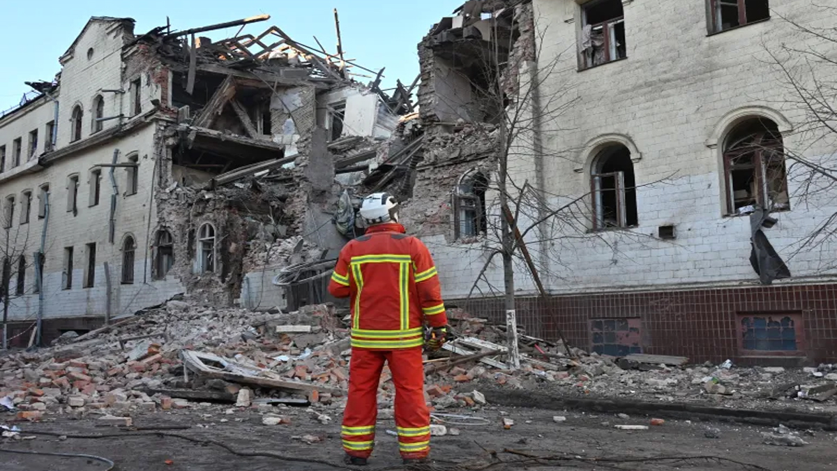 রাশিয়া-ইউক্রেনের পাল্টাপাল্টি হামলা, নিহত ৩ শিশু