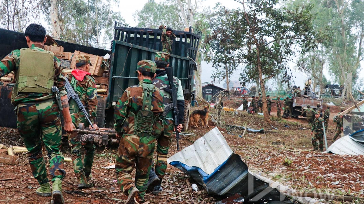 মিয়ানমার পরিস্থিতি: প্রশাসনিক-রাজনৈতিক চাপের মুখে জান্তা