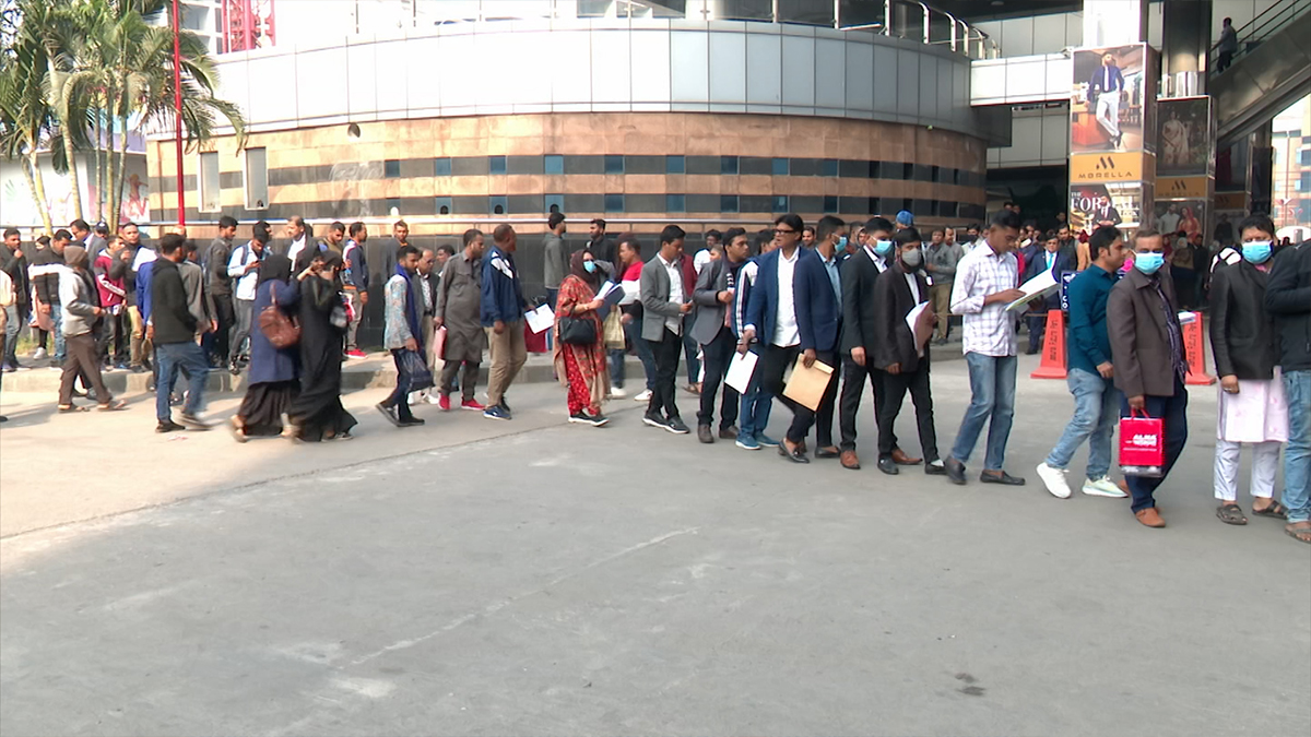 আস্থাহীনতায় রোগীরা যাচ্ছেন বিদেশ