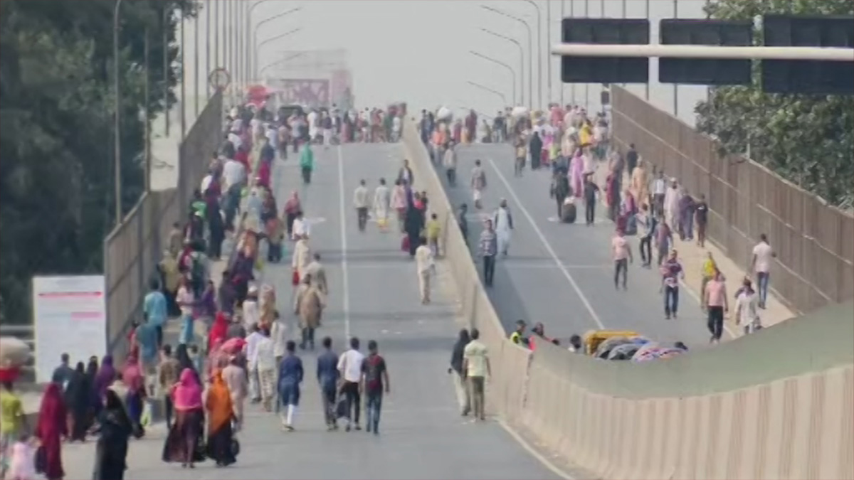 পোস্তগোলা সেতুতে বন্ধ যান চলাচল, ভোগান্তিতে যাত্রীরা