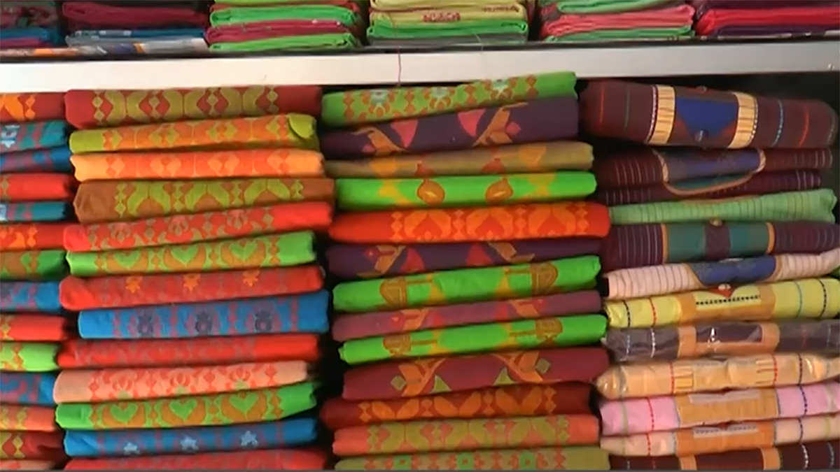 টাঙ্গাইলের তাঁত: বাংলাদেশের ভুলের সুযোগ নিয়েছে ভারত!