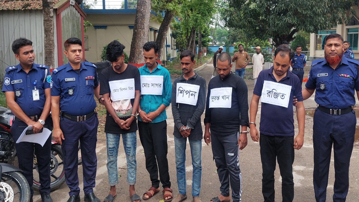 গাজীপুরে মোটরসাইকেল চোর চক্রের ৫ সদস্য গ্রেফতার