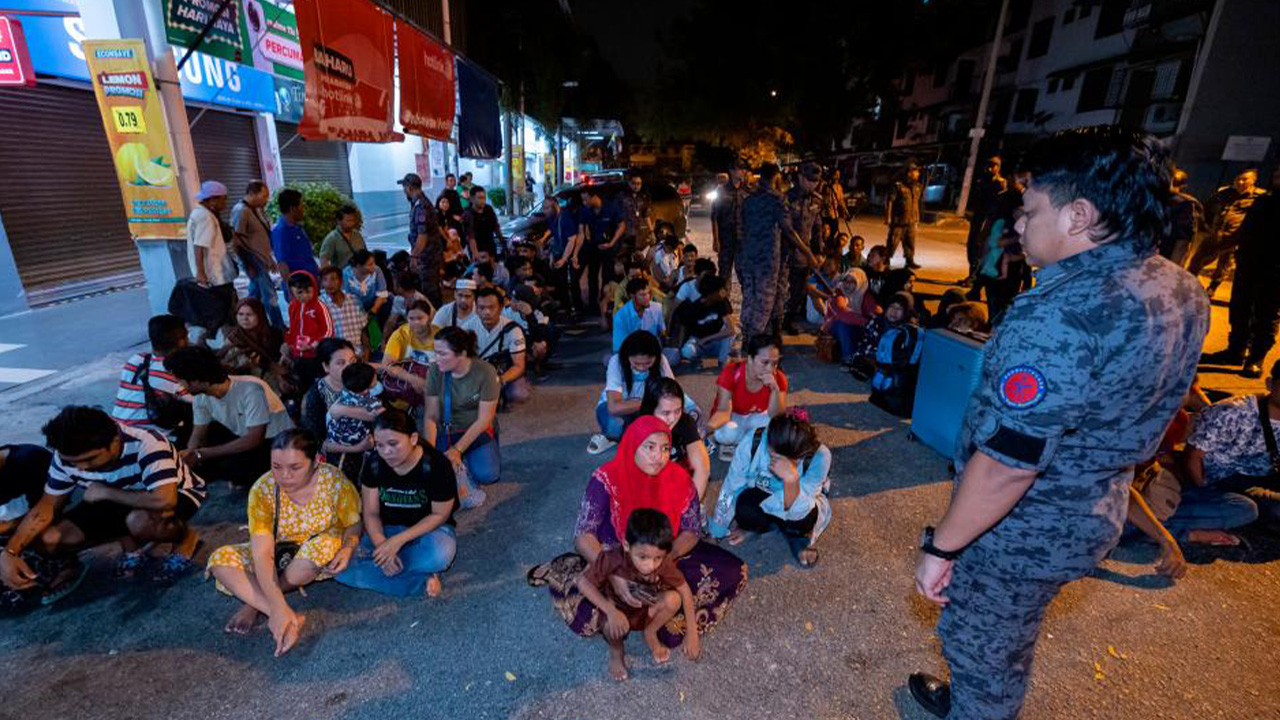 মালয়েশিয়ায় বাংলাদেশিসহ ১৫৮ অবৈধ অভিবাসী আটক