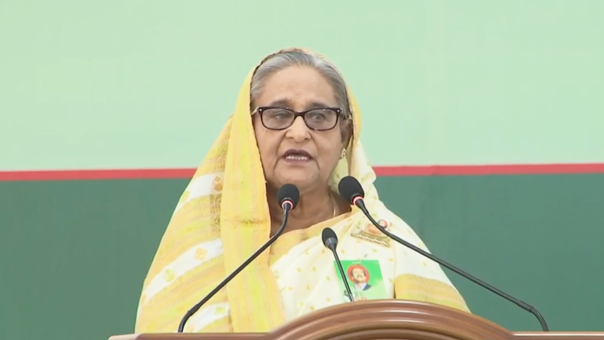 বিএনপি ইফতার পার্টি করে আর আওয়ামী লীগের গিবত গায়: প্রধানমন্ত্রী