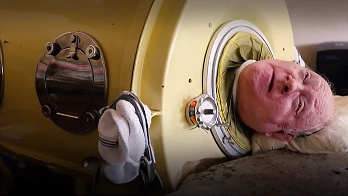 মারা গেছেন ‘ম্যান ইন দ্য আয়রন লাং’