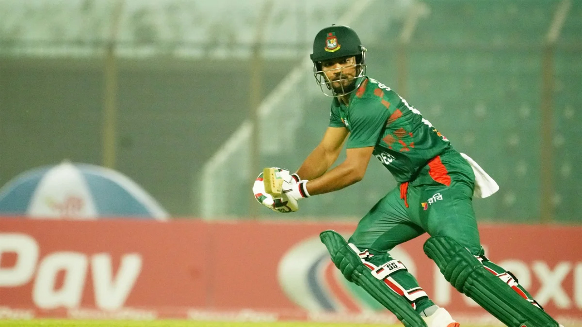 ক্যারিয়ারের তৃতীয় ওয়ানডে সেঞ্চুরি তুলে নিলেন শান্ত