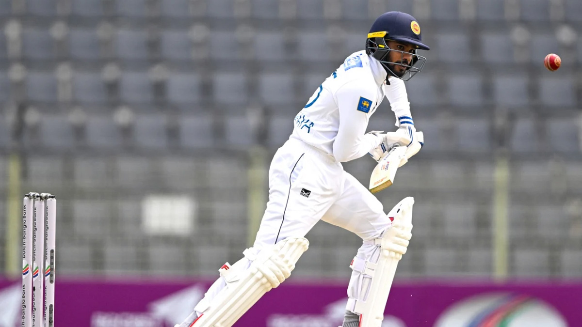 ধনাঞ্জয়া-মেন্ডিসের ব্যাটে ঘুরে দাঁড়িয়েছে শ্রীলঙ্কা