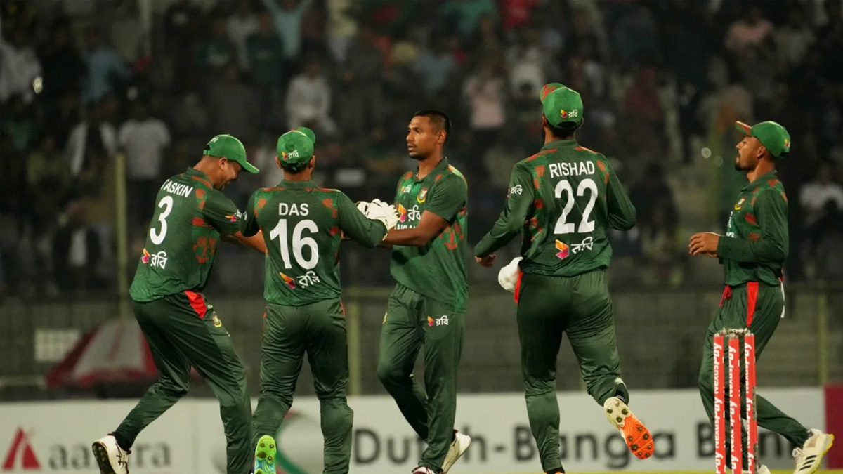 বাংলাদেশকে ১৬৬ রানের লক্ষ্য দিলো শ্রীলঙ্কা