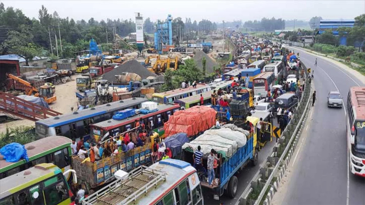 ঢাকা-টাঙ্গাইল মহাসড়কে দীর্ঘ যানজট