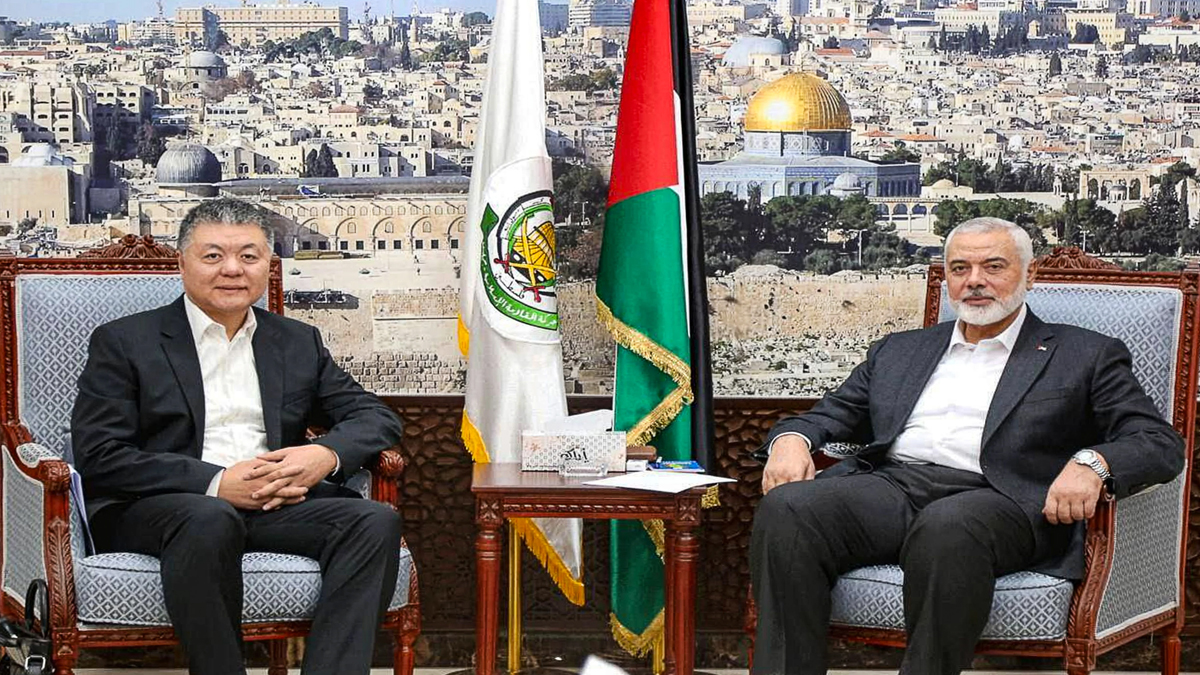 চীনা দূতের সঙ্গে হামাস প্রধানের সাক্ষাৎ
