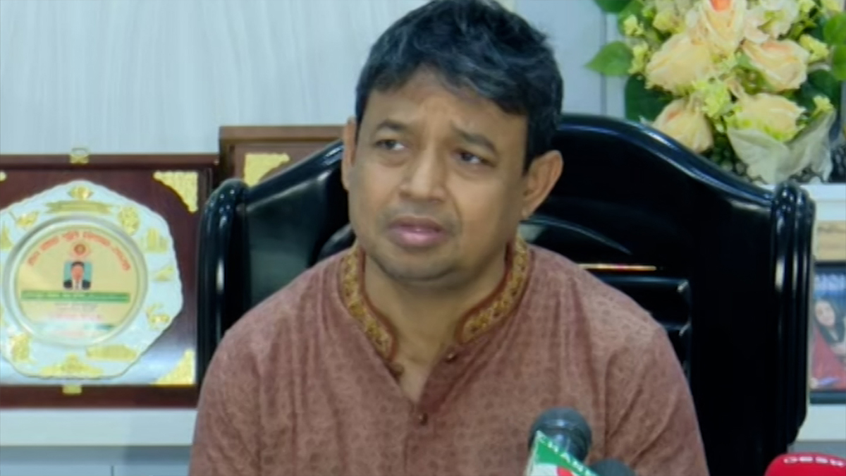 ডিসকাউন্টে এয়ার টিকিট বিক্রয় চক্রের ৩ সদস্য গ্রেফতার