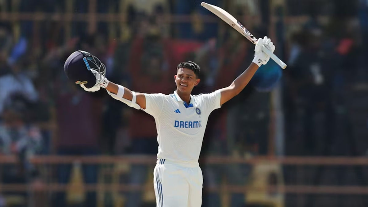 সাফল্যের কৃতিত্ব শৈশবের কোচকেই দিলেন জয়সওয়াল