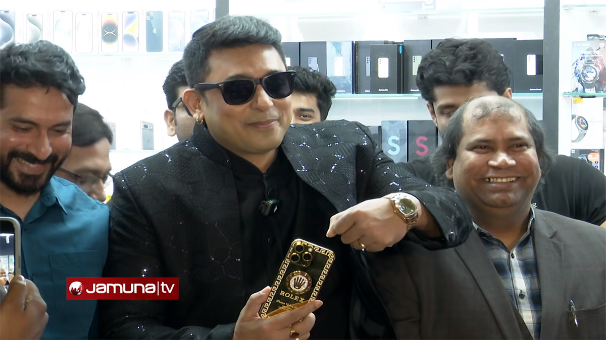 কোথায় আটকায় জায়েদ খান?