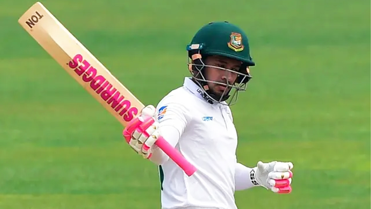 শ্রীলঙ্কার বিপক্ষে টেস্ট সিরিজ থেকেই ছিটকে গেলেন মুশফিক