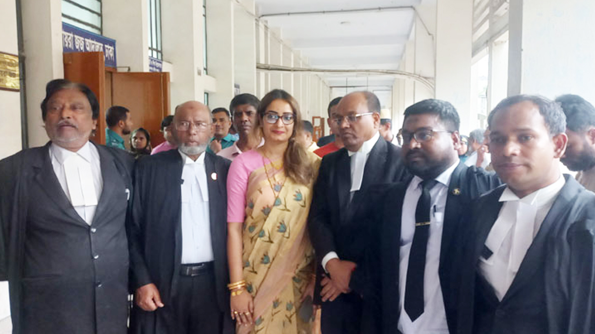 নাশকতার ৭ মামলায় বিএনপি নেত্রী নিপুনের জামিন