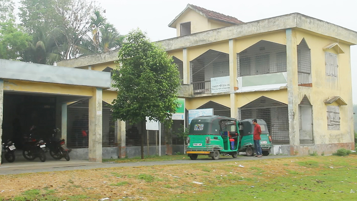 পাবনার আহম্মদপুর ইউনিয়নের জন্ম নিবন্ধন কার্যক্রম স্থগিত