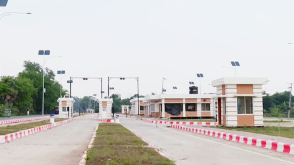 রামগড় স্থলবন্দর: বাংলাদেশ অংশের উদ্বোধন হলেও ভারত অংশের কাজ বাকি