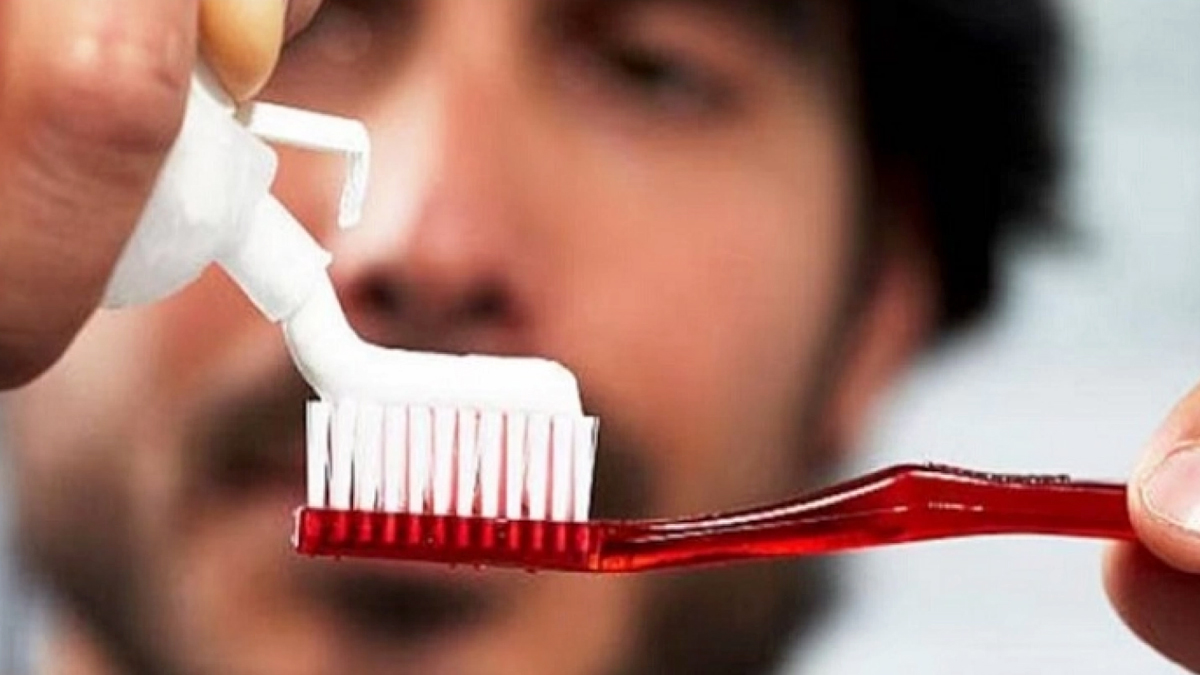 রোজা রেখে দাঁত ব্রাশ করা নিয়ে ইসলাম যা বলছে