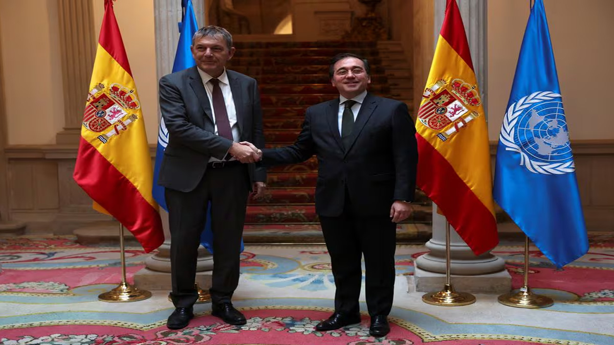 ফিলিস্তিনিদের ত্রাণ সহায়তায় পাশে দাঁড়ালো স্পেন ফিলিস্তিনিদের ত্রাণ সহায়তায় পাশে দাঁড়ালো স্পেন