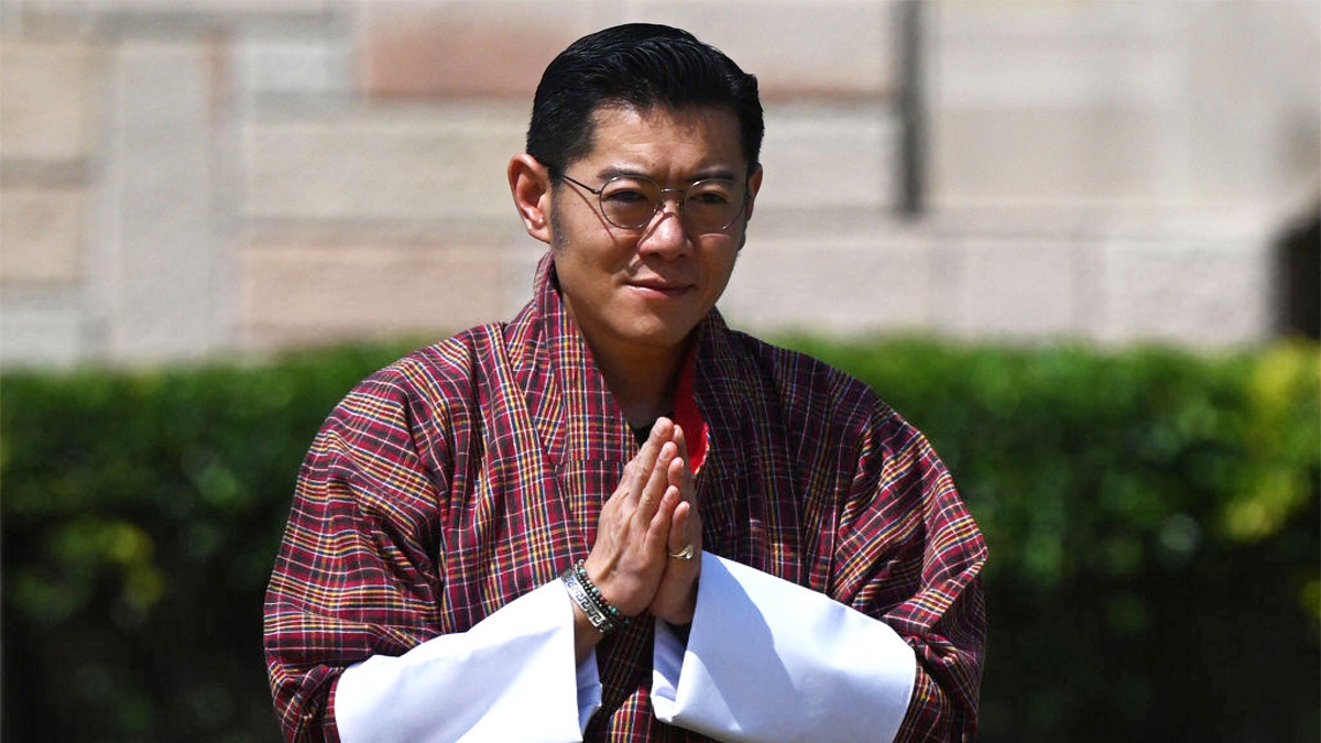 কুড়িগ্রামের পথে ভুটানের রাজা