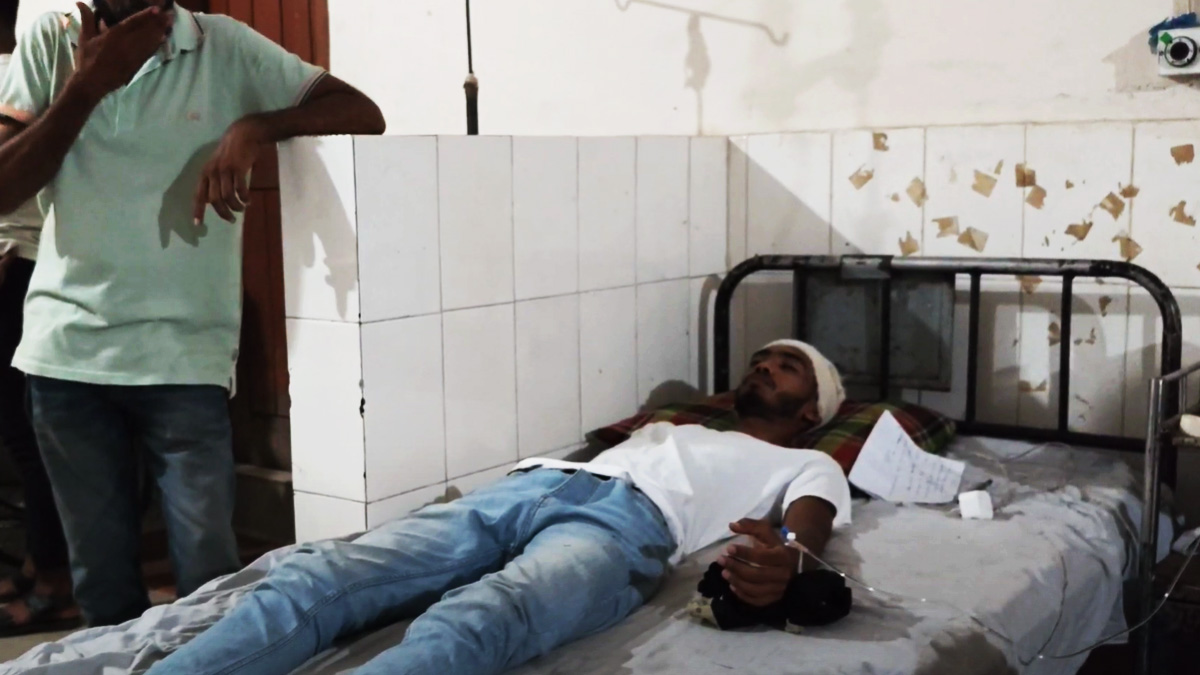 সিনিয়র-জুনিয়র দ্বন্দ্ব, গুরুতর আহত হয়ে হাসপাতালে এইচএসসি পরীক্ষার্থী