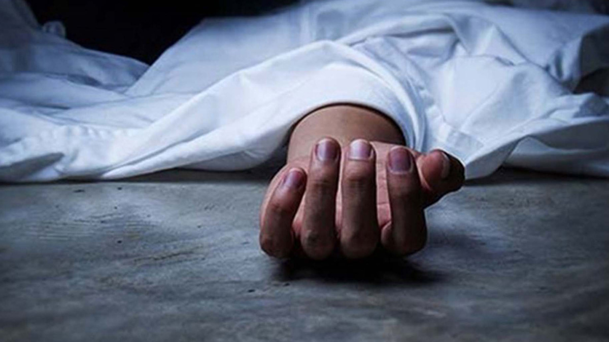 গাজীপুরে কারখানার ১০ তলার ছাদ থেকে লাফিয়ে নারী শ্রমিকের মৃত্যু