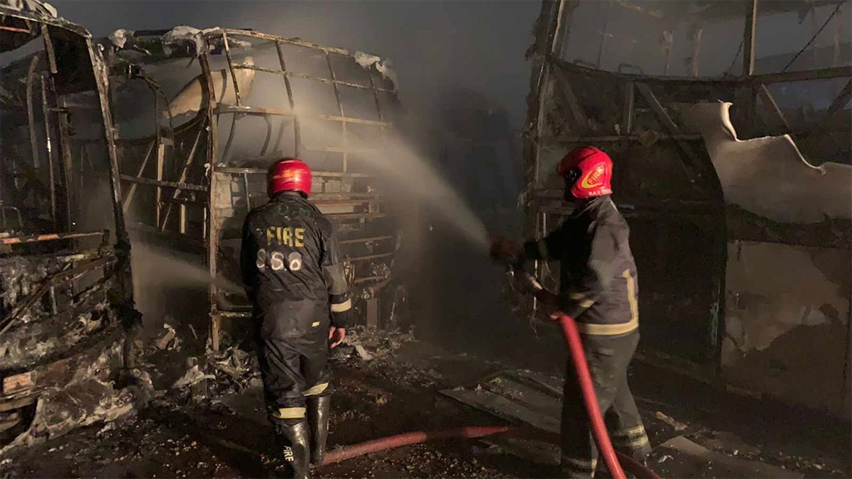 ডেমরায় বাসে অগ্নিকাণ্ডের বিষয়ে তদন্ত কমিটি গঠন