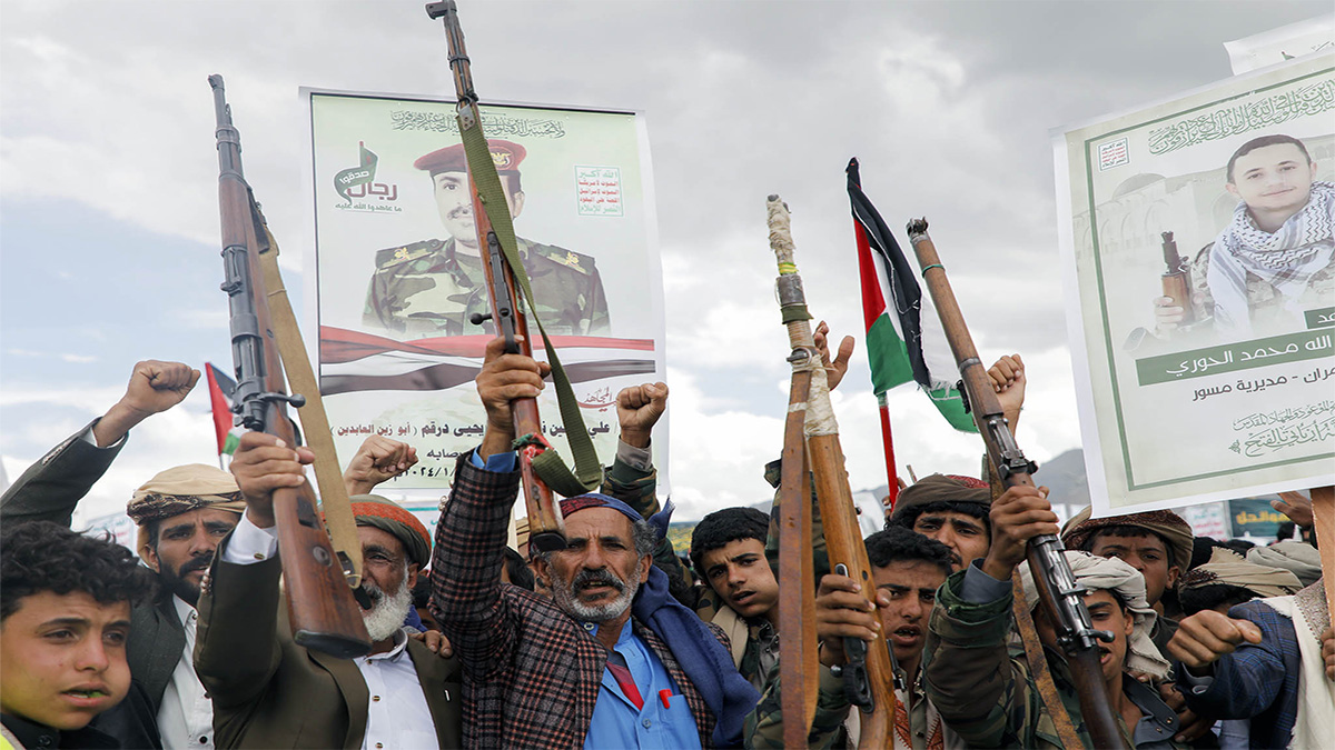 মার্কিন-ইসরায়েলি জাহাজে হামলার দাবি হুতির