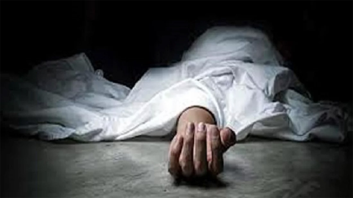 রাজধানীতে বালিশ চাপা দিয়ে স্ত্রীকে হত্যার অভিযোগ, স্বামী পলাতক