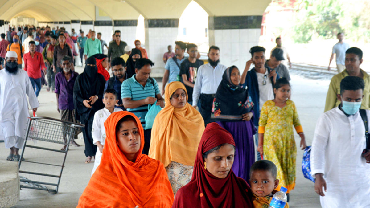 ঈদ ও বৈশাখের লম্বা ছুটি শেষে অফিস খুলছে আজ