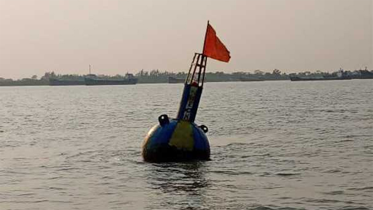 ৬ হাজার বস্তা সরকারি চাল ভর্তি বাল্কহেড ডুবি