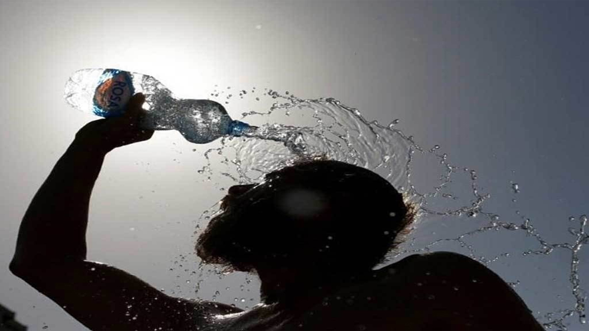 এই গরমে তীব্র পানি শূন্যতার লক্ষণ জেনে নিন