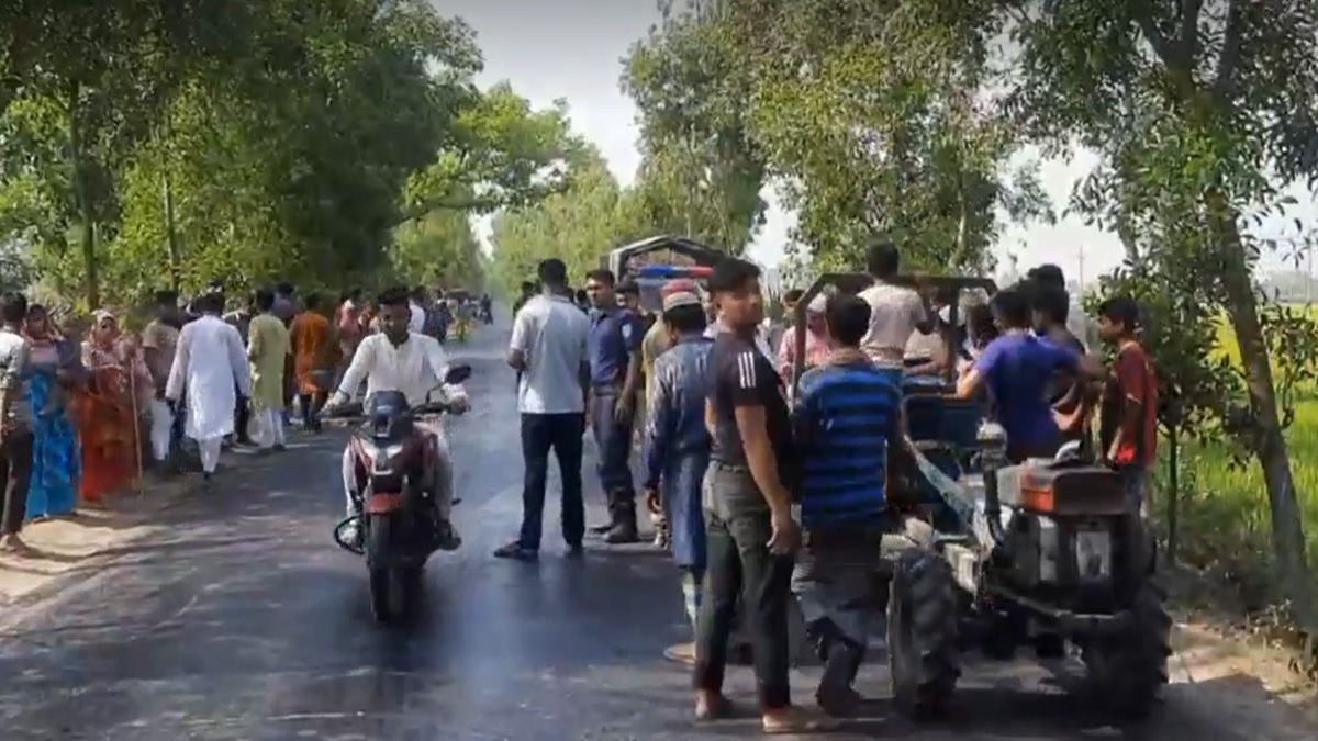 দিনাজপুরে সড়ক দুর্ঘটনায় দুই মোটসাইকেল আরোহী নিহত