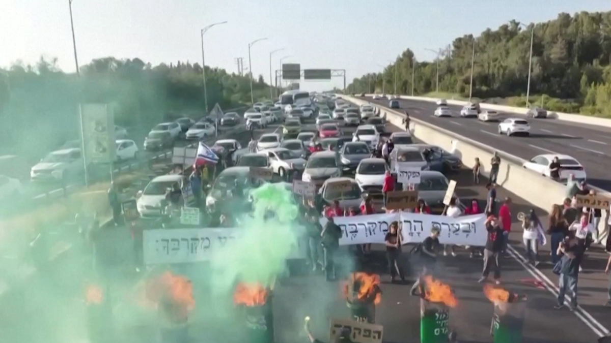 বড় বিক্ষোভ করলো ইসরায়েলি জনগণ