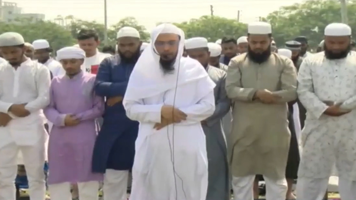 বৃষ্টির প্রার্থনায় রাজধানীতে ইসতিসকার নামাজ আদায়