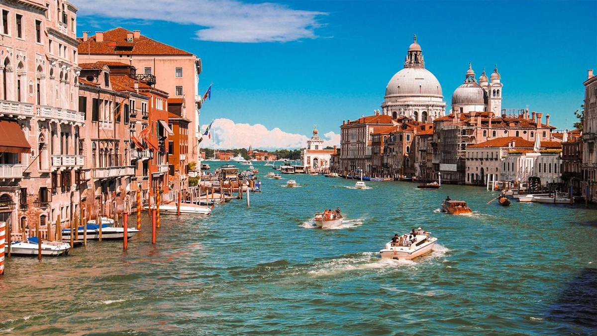 ভেনিসে ঢুকতে হলে কিনতে হবে টিকিট